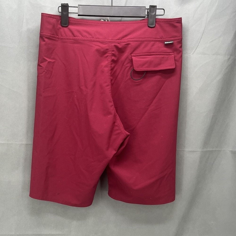 Oakley Swim Trunks Mens Maroon Performance Fit Surf Board Shorts Beach Surfing - Picture 6 of 8